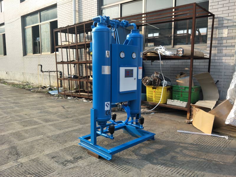 空壓機配備了冷干機為什么還有水？
